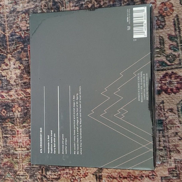 Crabtree and Evelyn Bali Ata Rattan and Leather Crossbody Bag - Picture 7 of 7